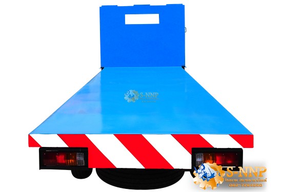 รถกระบะ 4 ล้อใหญ่ 4 ตัน